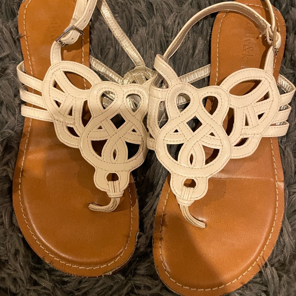 Kelly & Katie white sandals with back strap